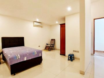 Rumah Dalam Komplek Elite Siap Huni Di Area Sekitar Patra Jakarta Selatan