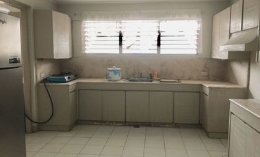3 Bedroom House for Rent in Pasig with 4 Garage