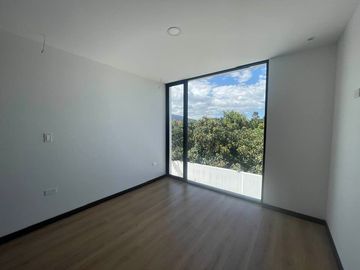 Venta Casa Estrenar - Lumbisi - Independiente - Home Realtors By Monica Miranda