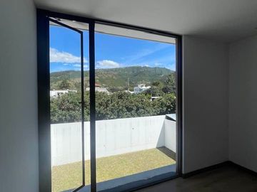 Venta Casa Estrenar - Lumbisi - Independiente - Home Realtors By Monica Miranda