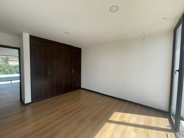 Venta Casa Estrenar - Lumbisi - Independiente - Home Realtors By Monica Miranda