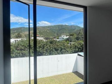Venta Casa Estrenar - Lumbisi - Independiente - Home Realtors By Monica Miranda