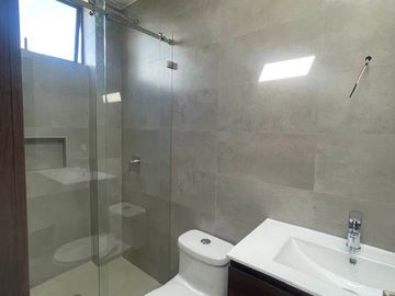 Venta Casa Estrenar - Lumbisi - Independiente - Home Realtors By Monica Miranda