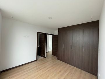 Venta Casa Estrenar - Lumbisi - Independiente - Home Realtors By Monica Miranda