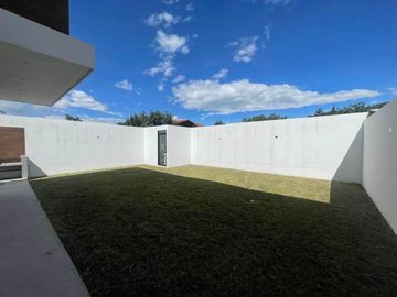 Venta Casa Estrenar - Lumbisi - Independiente - Home Realtors By Monica Miranda