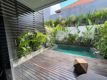 Chic Berawa Haven, Modern 2 Bedroom Townhouse with Investment Potential