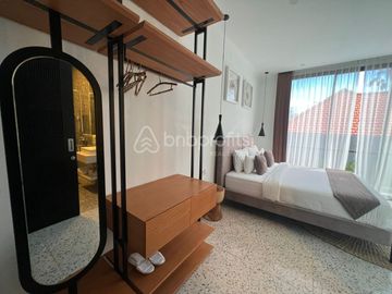 Chic Berawa Haven, Modern 2 Bedroom Townhouse with Investment Potential