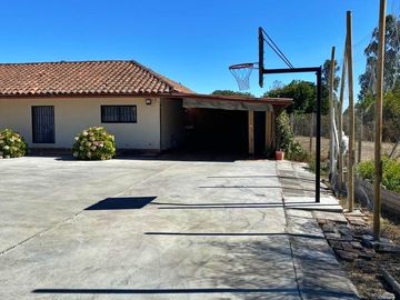 Se vende hermosa y amplia casa en la Colonia Bernardo O’Higgins