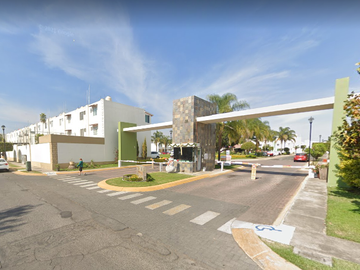 REMATO CASA A CINCO MINUTOS DE PUNTO SUR LORETO COTO EL DORADO