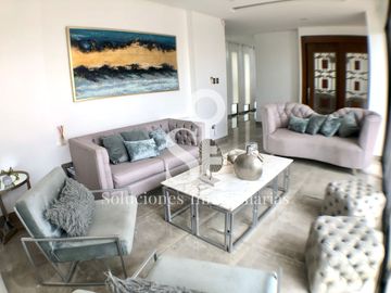 Casa de lujo con piscina en venta en urbanización sector sur, Manta Ecuador