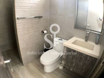 Casa de lujo con piscina en venta en urbanización sector sur, Manta Ecuador