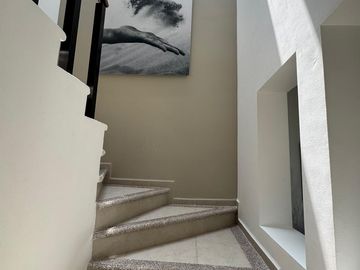CASA EN VENTA EN FRACCIONAMIENTO CON ALBERCA EN LEÓN GTO ZONA NORTE