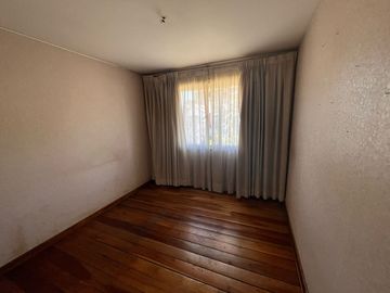 SE VENDE EXCELENTE CASA  BARRIO UNIVERSITARIO EN  CONCEPCION