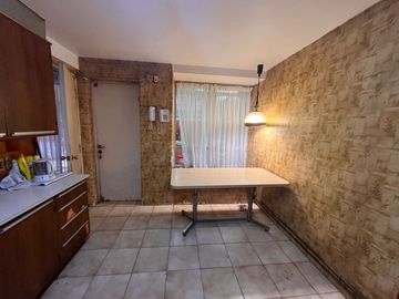 SE VENDE EXCELENTE CASA  BARRIO UNIVERSITARIO EN  CONCEPCION