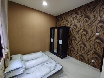 Rumah mewah di komplek elite harapan indah bekasi