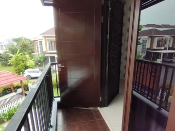 Rumah mewah di komplek elite harapan indah bekasi