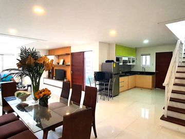 House and Lot for sale Commonwealth Quezon City Townhouse Katipunan, Teachers Village, UP Diliman, Ateneo,  Miriam, City Hall, Philippine Kidney Hospi