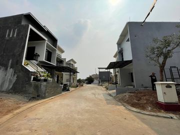 Dijual Rumah 2 Lantai Murah Mewah Pagedangan BSD City Tangerang Strategis Desain Custom