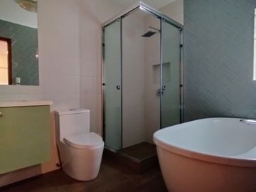 HERMOSA CASA REMODELADA EN MIRAFLORES