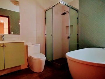 HERMOSA CASA REMODELADA EN MIRAFLORES