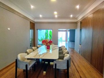 HERMOSA CASA REMODELADA EN MIRAFLORES