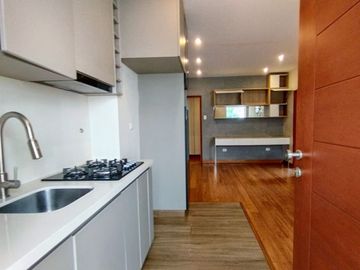HERMOSA CASA REMODELADA EN MIRAFLORES
