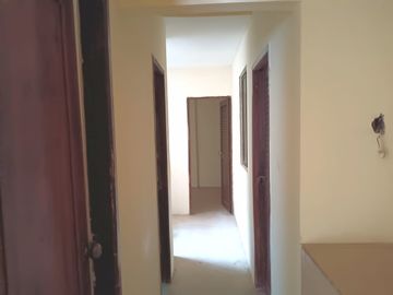 Casa rentera de venta en Sauces 5, 3 departamentos y 1 local.