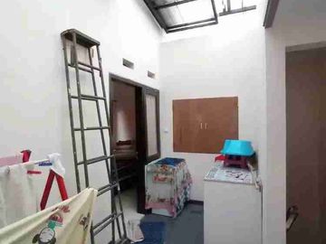 Rumah 2 Lantai Luas 128 di Sulfat Ciliwung kota Malang