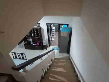 Rumah 2 Lantai Luas 128 di Sulfat Ciliwung kota Malang