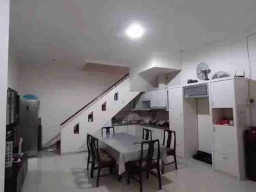 Rumah 2 Lantai Luas 128 di Sulfat Ciliwung kota Malang