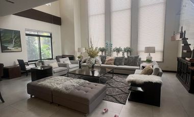 Fabulous Luxurious House and Lot for Sale in Portofino Heights, Las Pinas! The kind of home you've been dreaming of is finally here! Make this yours n