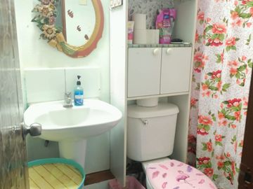 SE VENDE CASA EN QUILICURA - 5D/3B + ESTACIONAMIENTO
