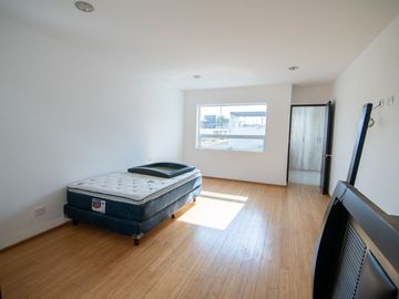 Casa en Venta en Jurica Toliman, Querétaro