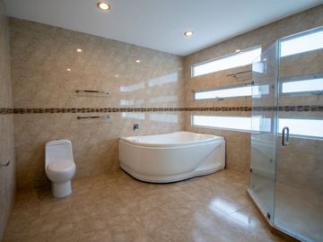 Casa en Venta en Jurica Toliman, Querétaro