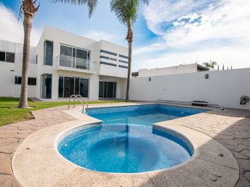 Casa en Venta en Jurica Toliman, Querétaro