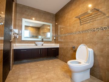 Casa en Venta en Jurica Toliman, Querétaro