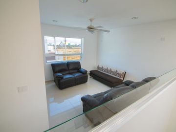 Casa en Venta en Jurica Toliman, Querétaro