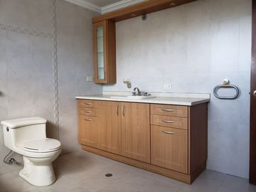 CASA DE VENTA ARMENIA 2 ESPECTACULAR INCLUYE SUITE