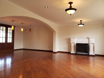 CASA DE VENTA ARMENIA 2 ESPECTACULAR INCLUYE SUITE