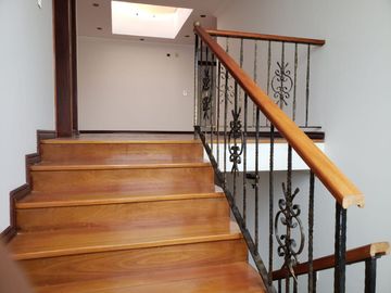CASA DE VENTA ARMENIA 2 ESPECTACULAR INCLUYE SUITE