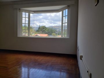 CASA DE VENTA ARMENIA 2 ESPECTACULAR INCLUYE SUITE