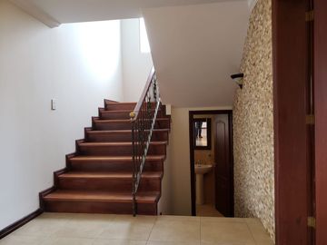 CASA DE VENTA ARMENIA 2 ESPECTACULAR INCLUYE SUITE