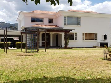 CASA DE VENTA ARMENIA 2 ESPECTACULAR INCLUYE SUITE