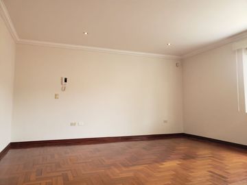 CASA DE VENTA ARMENIA 2 ESPECTACULAR INCLUYE SUITE