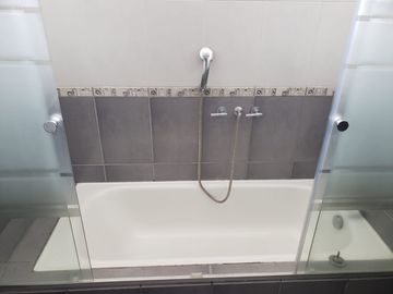 CASA DE VENTA ARMENIA 2 ESPECTACULAR INCLUYE SUITE