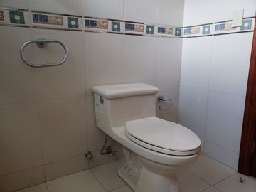 CASA DE VENTA ARMENIA 2 ESPECTACULAR INCLUYE SUITE