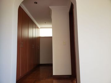 CASA DE VENTA ARMENIA 2 ESPECTACULAR INCLUYE SUITE