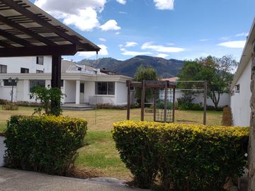 CASA DE VENTA ARMENIA 2 ESPECTACULAR INCLUYE SUITE