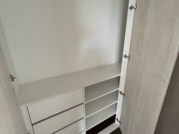 VENDO DPTO DE ESTRENO, AMOBLADO, NO PAGA ALCABALA, MALECON GRAU, CHORRILLOS