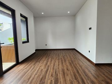 Town House Mewah Modern Siap Huni Di Area Pancoran Jakarta Selatan